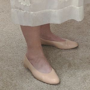 Stuart Weitzman chicflat in great used condition